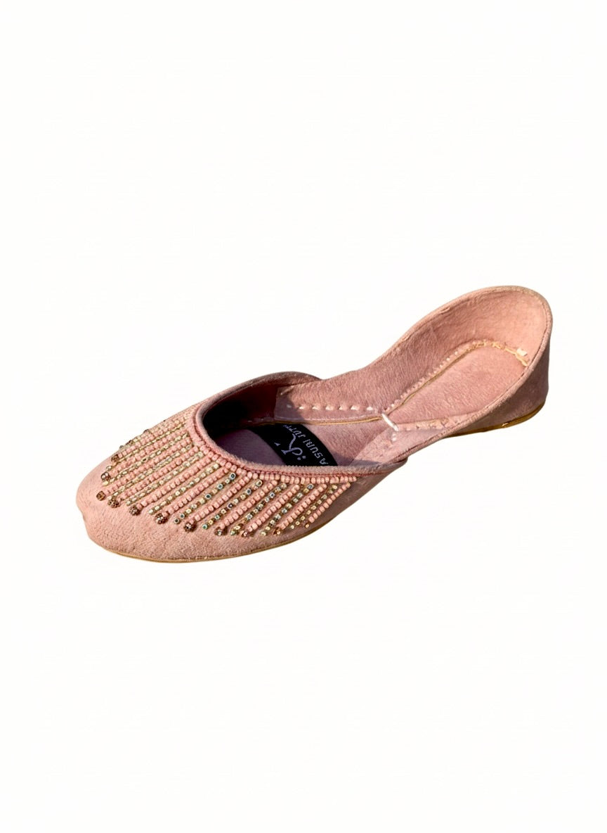 Bottom view of single pink Kasuri jutti showing sole